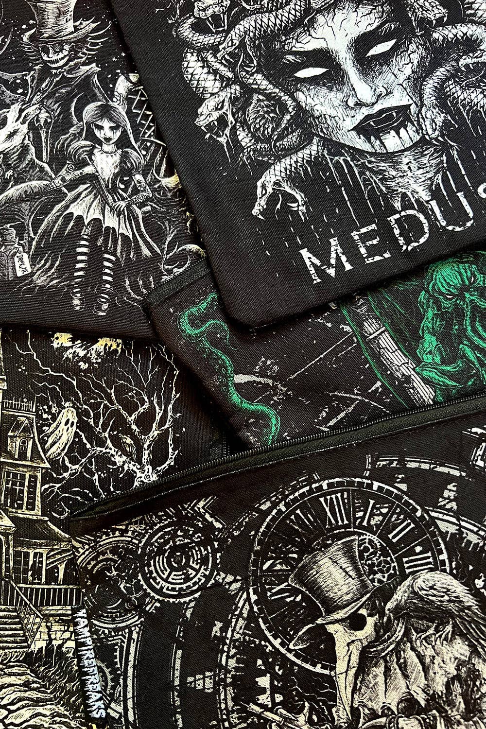 Medusa Makeup Bag