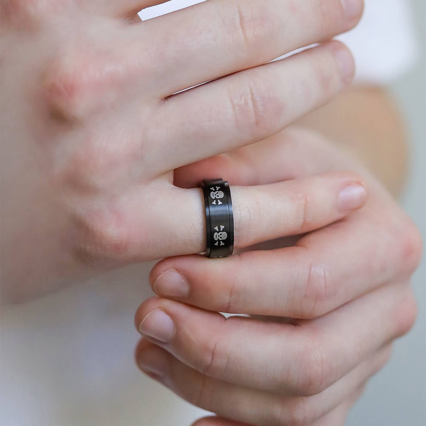 Stainless Steel Black & White Skull Spinner Ring